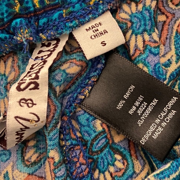 Patterned shorts - Picture 2 of 2